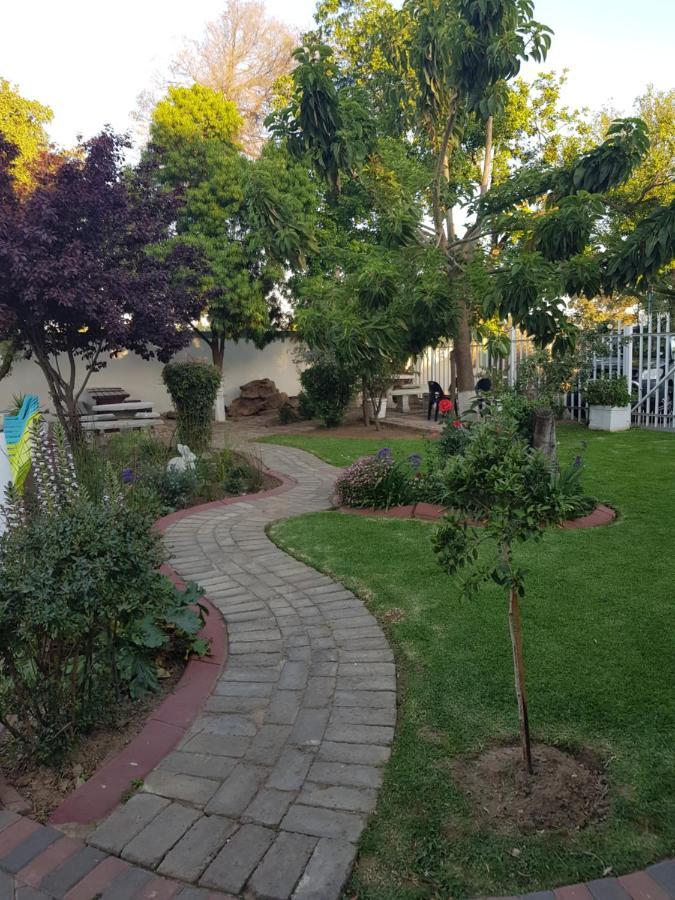 Good 2 Go Guest House Benoni Exterior photo